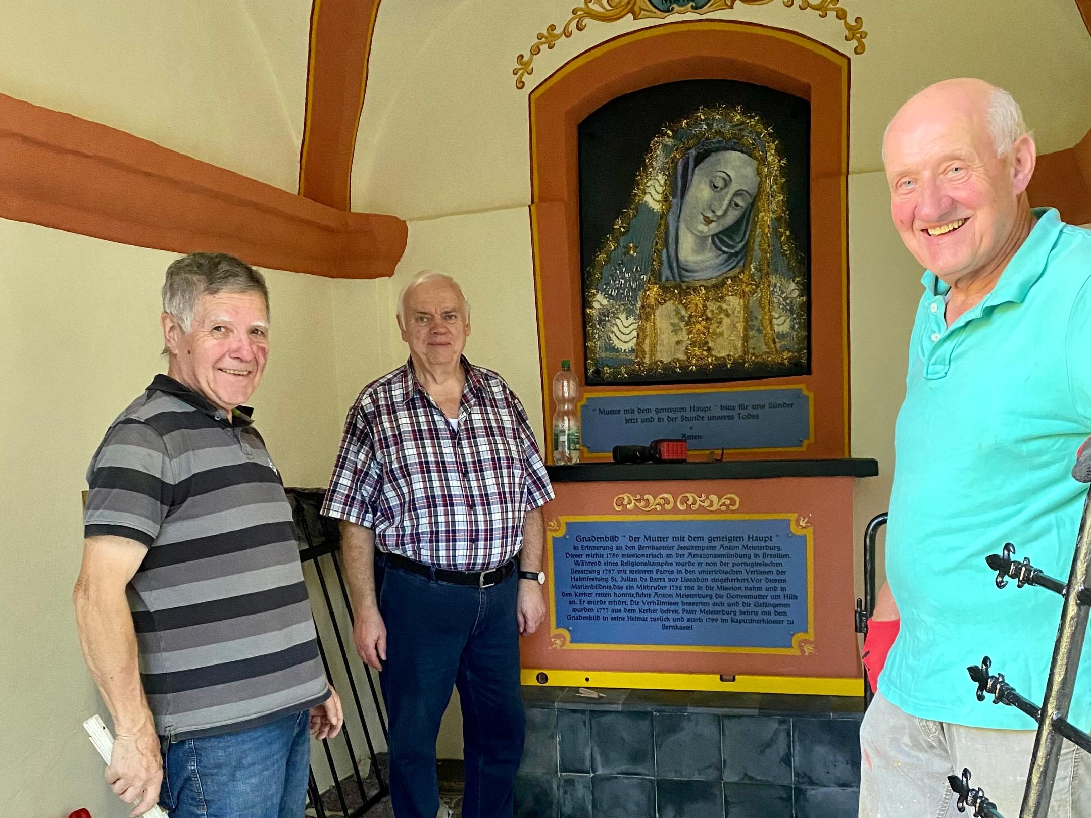 Roland Gaub, Wolfgang Gilles und Erich Wilbert vom Verwaltungsrat der KIrchengemeinde St. Michael in Bernkastel