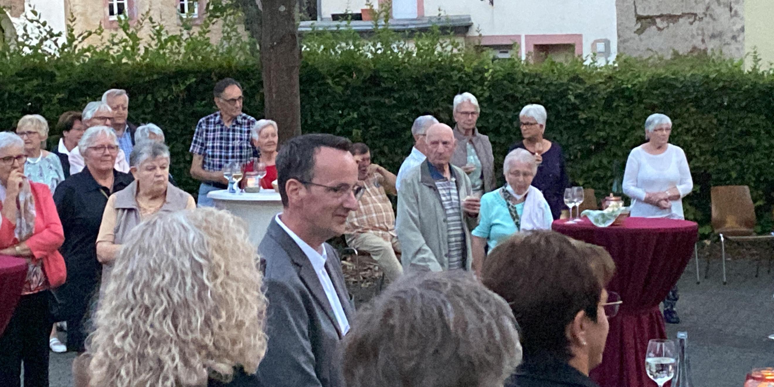 Pfarrer Andreas Kern bei seiner Verabschiedung