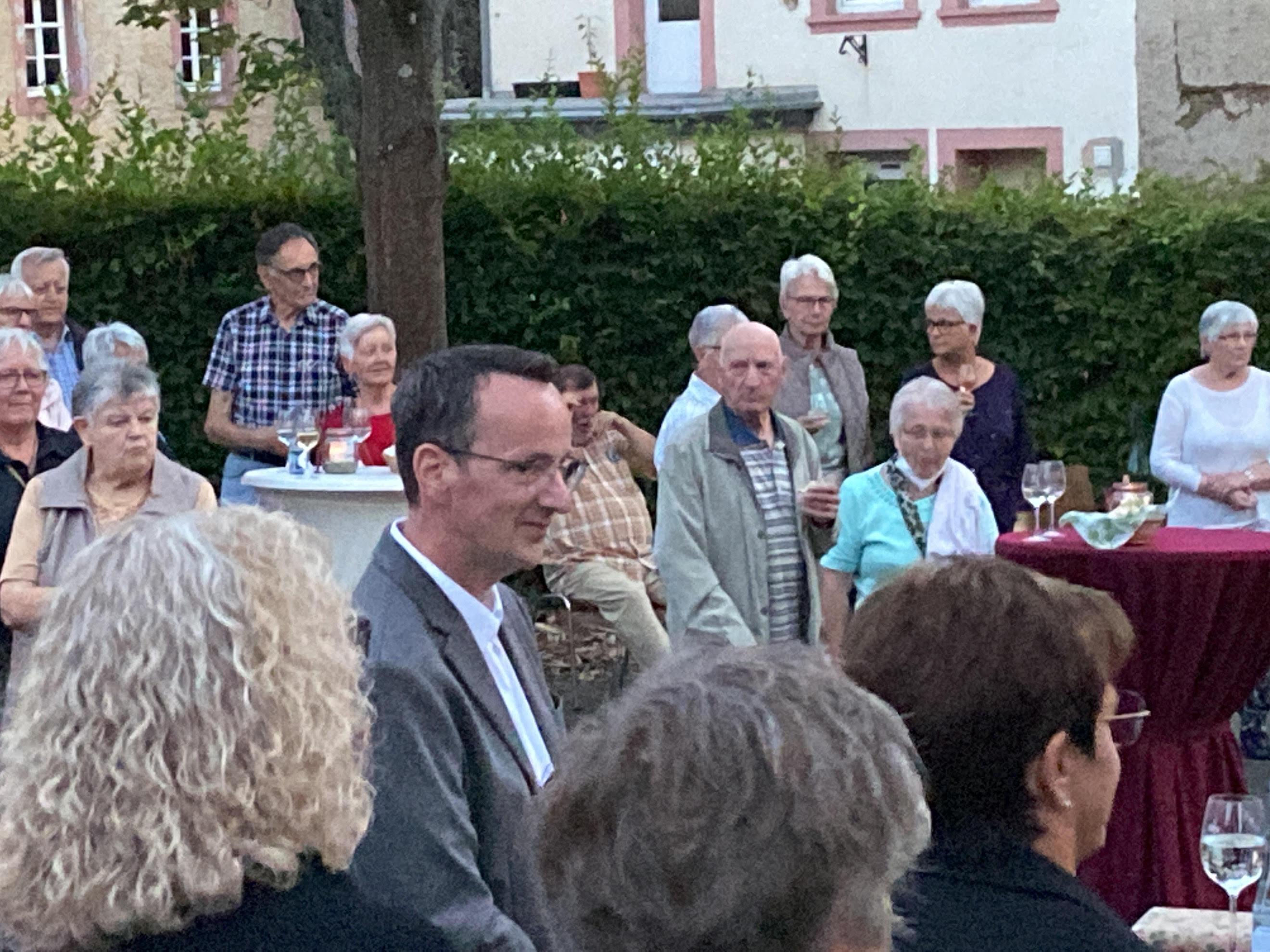 Pfarrer Andreas Kern bei seiner Verabschiedung