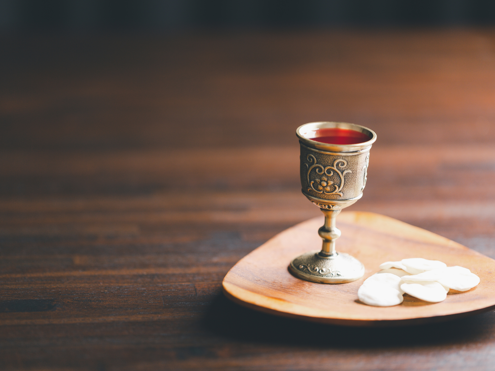 Step 8Eucharistie im kleinen Kreis