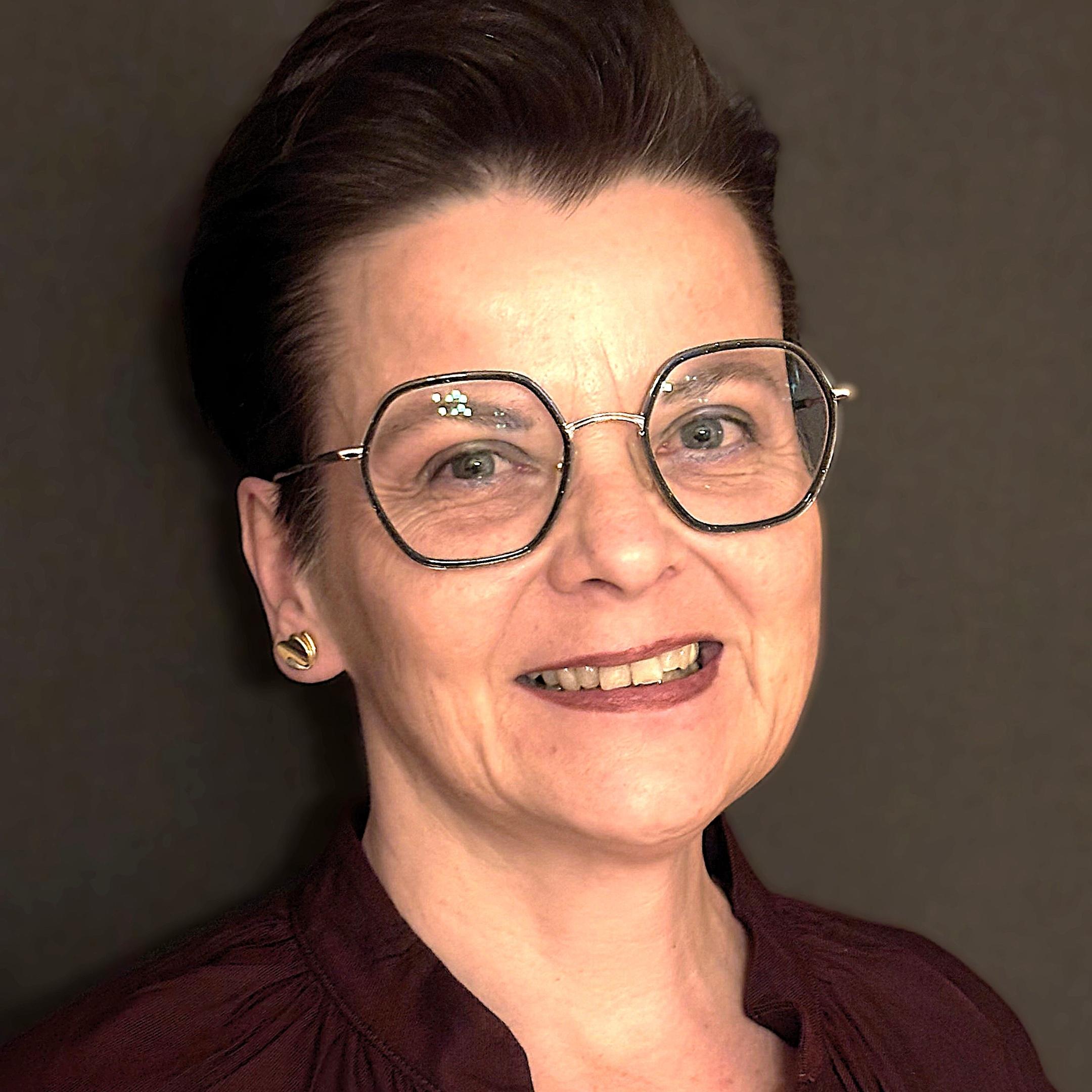 Frau mit Brille