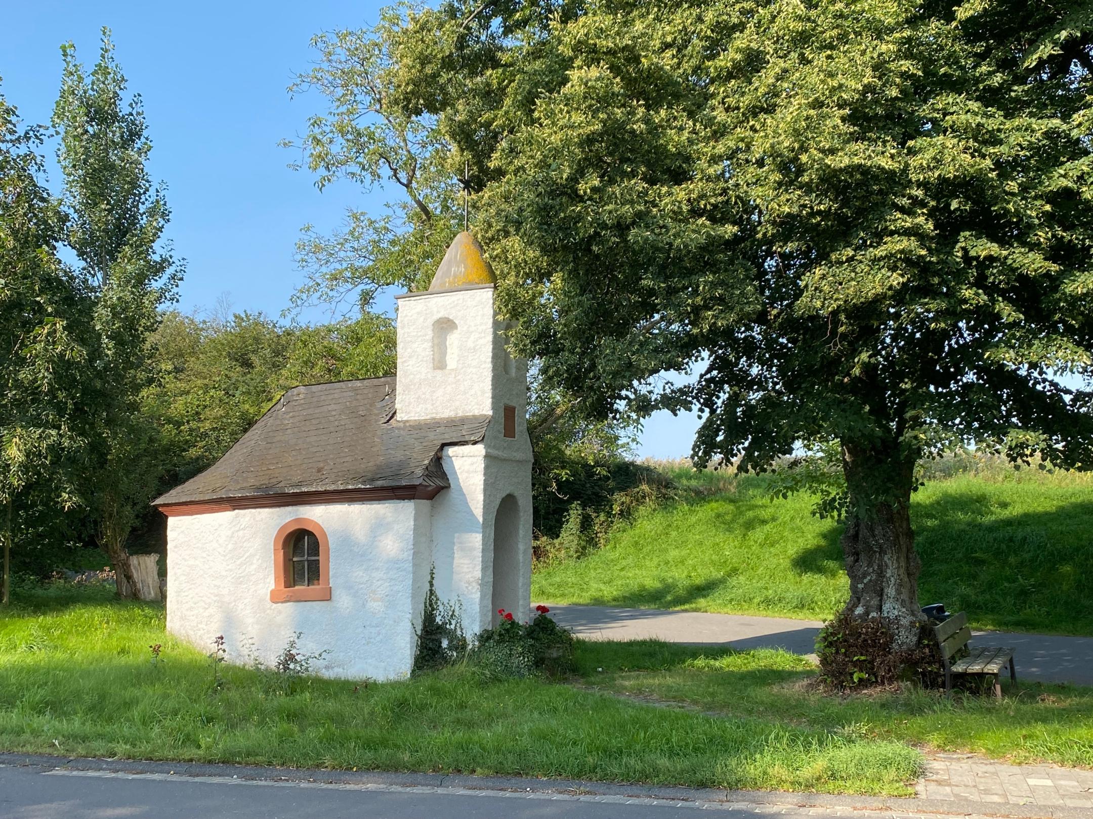 Longkamp_Kapelle_am_ehem._Forsthaus_7